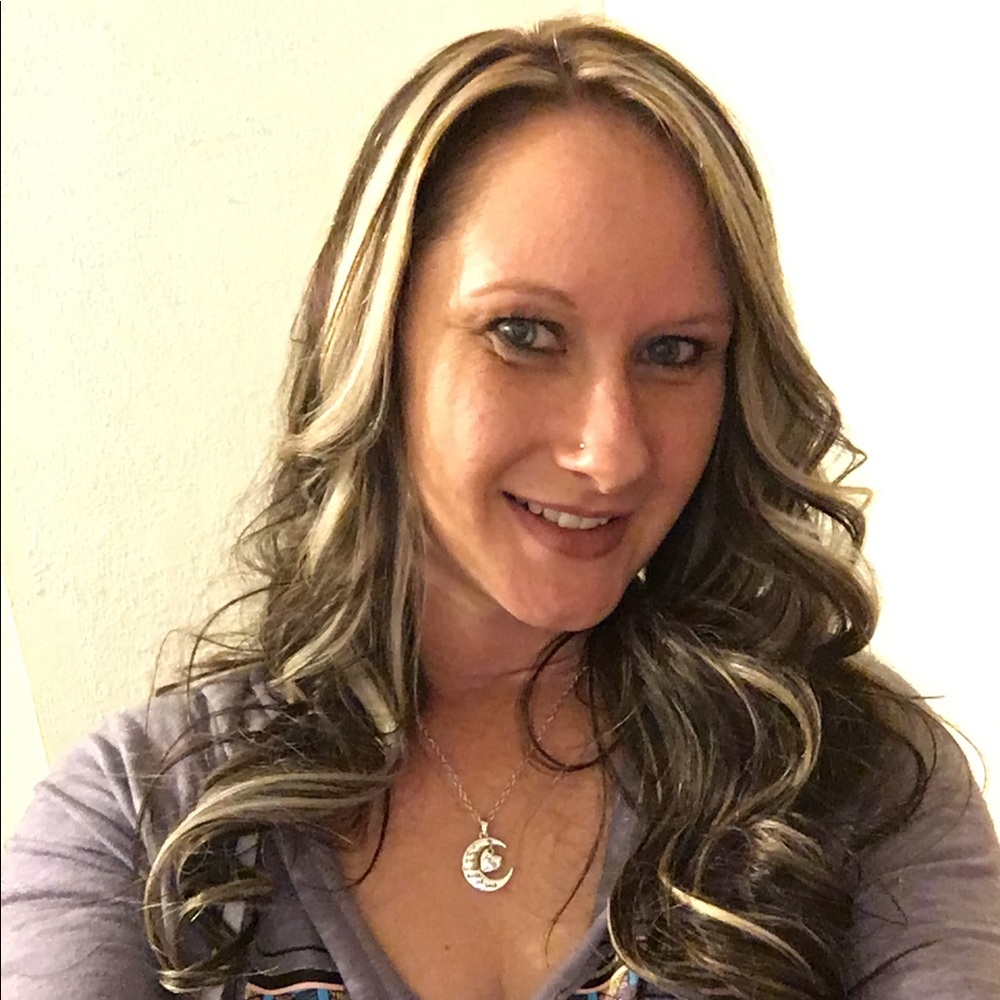 Meet your Posher, Tiffany